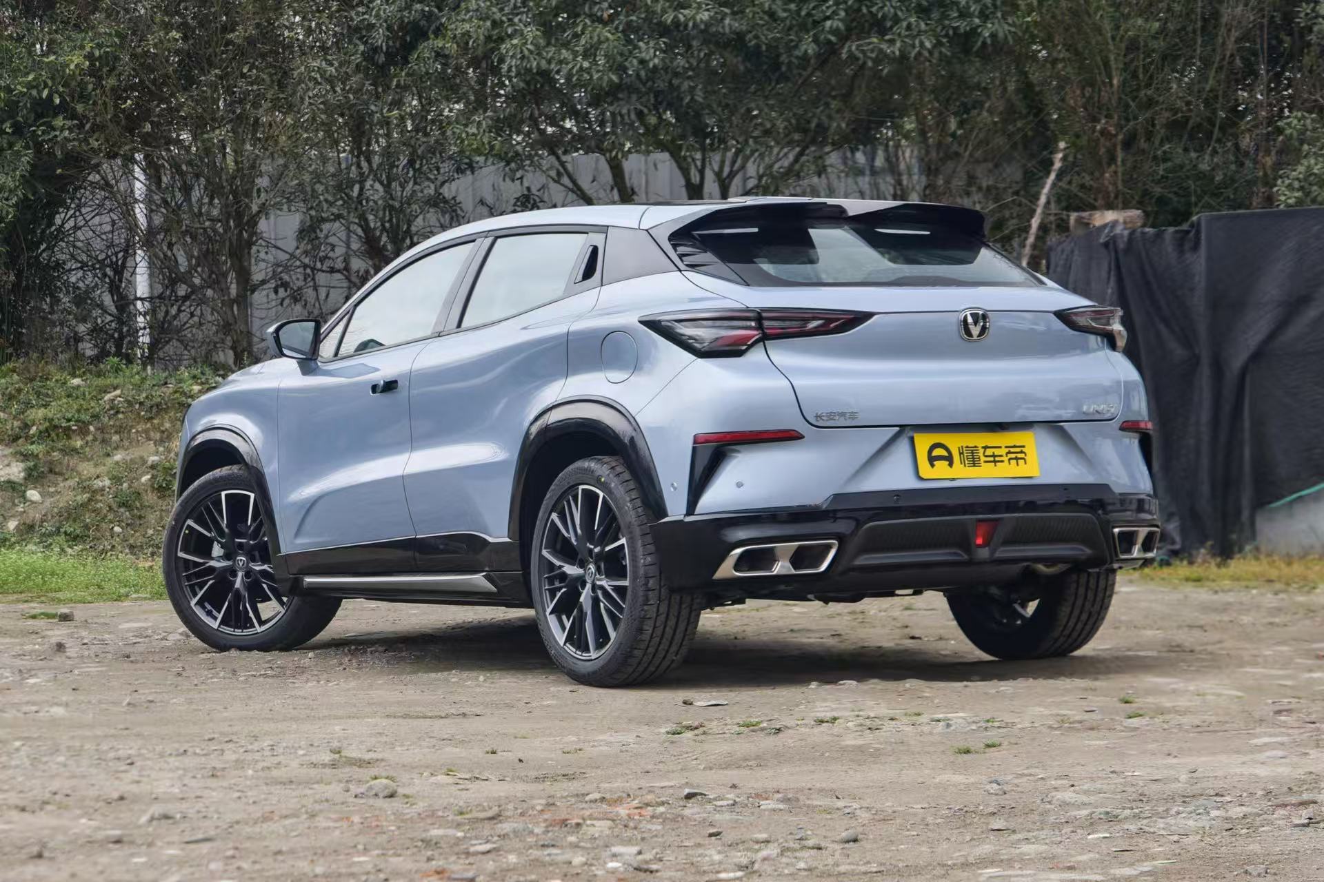  ChangAN UNI T 1.5T 2023 / 0KM New